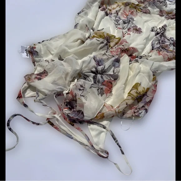 Floral Halter Dress - Picture 7 of 8